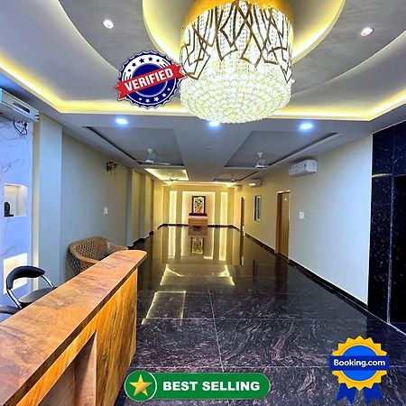 Hotel Vrinda Niddhivan ! Fully Ac, Prem Mandir At Walking Distance ! Just Near The Iskcon Temple Vrindāvan Exterior photo