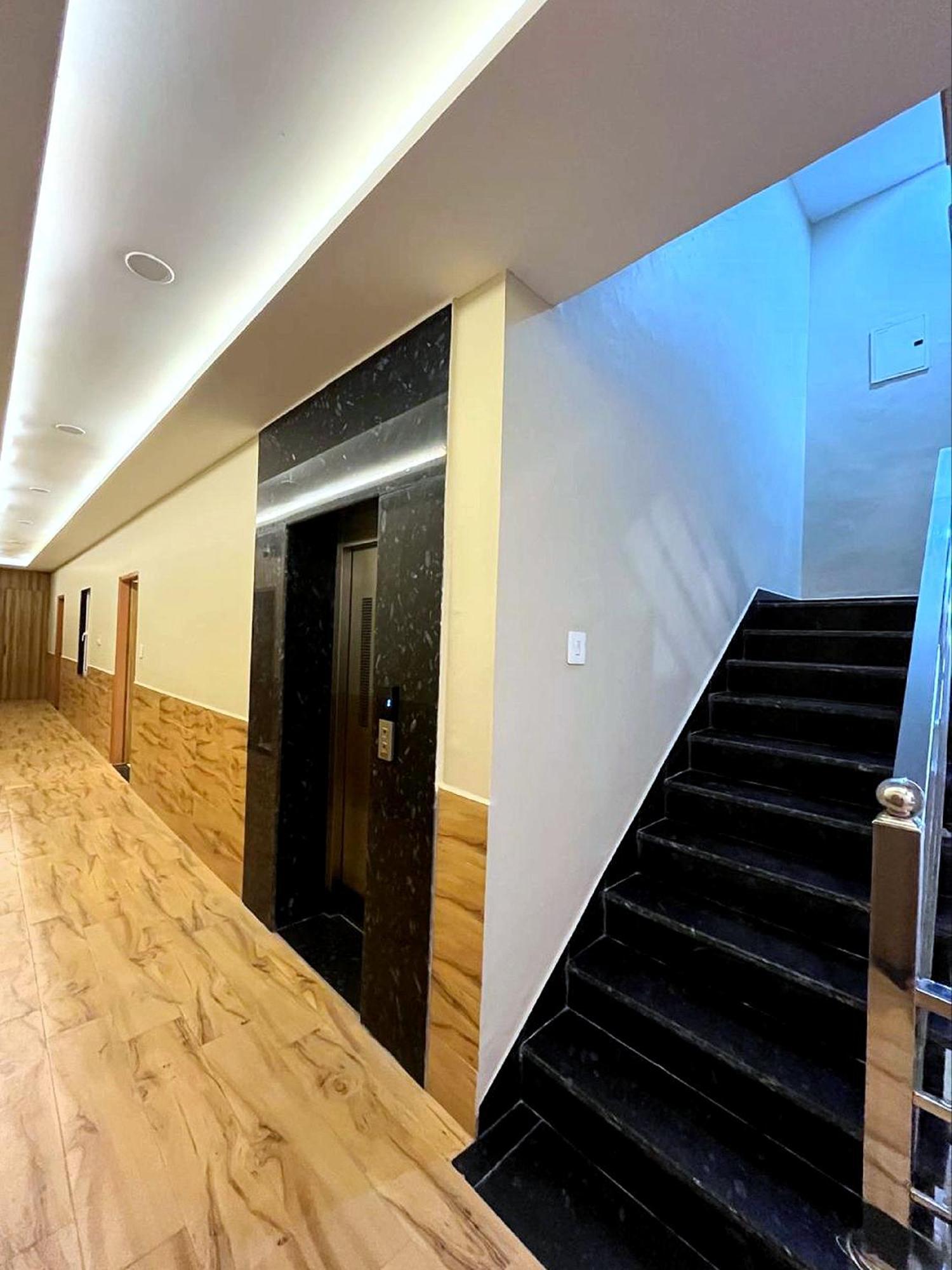 Hotel Vrinda Niddhivan ! Fully Ac, Prem Mandir At Walking Distance ! Just Near The Iskcon Temple Vrindāvan Exterior photo