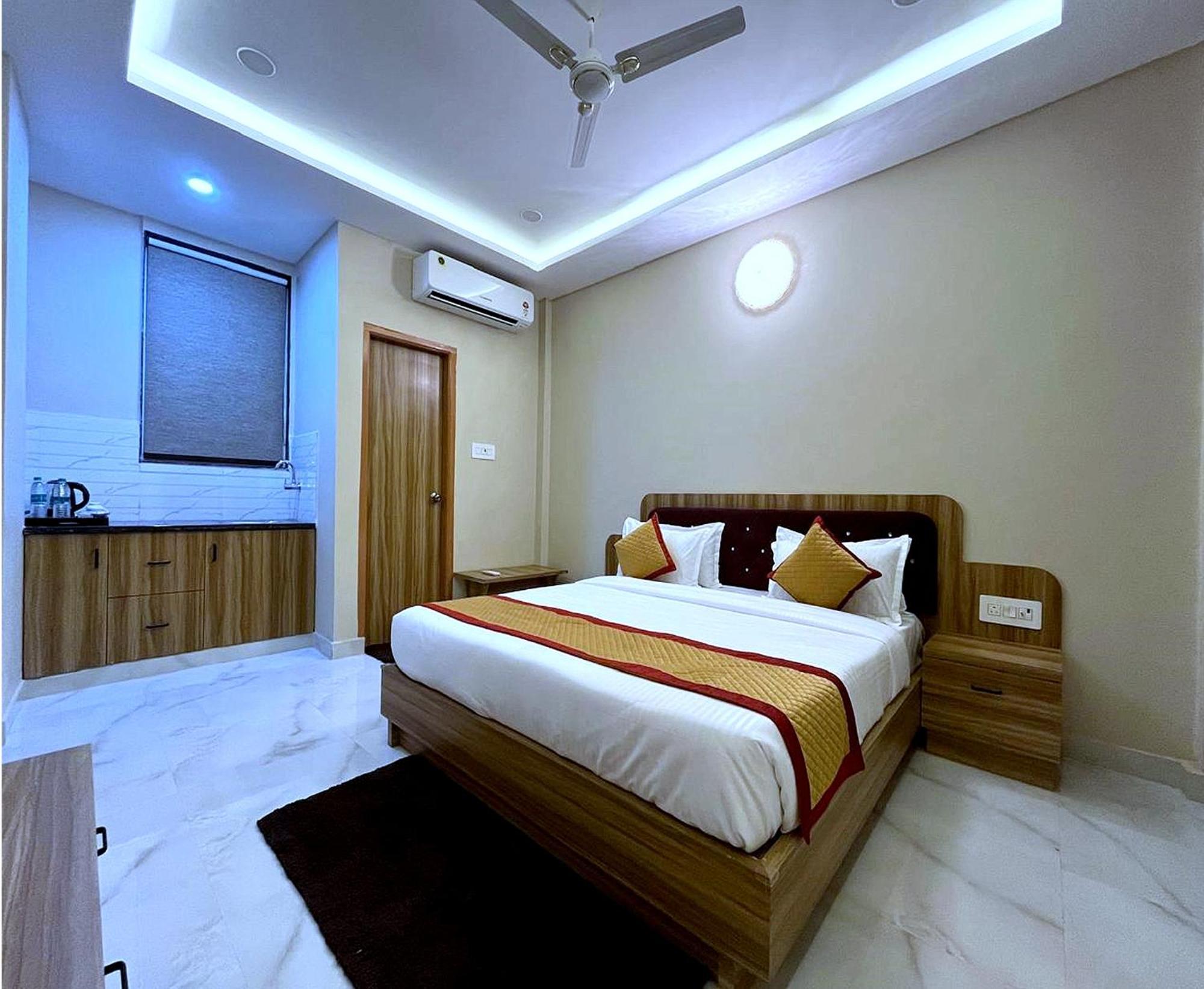 Hotel Vrinda Niddhivan ! Fully Ac, Prem Mandir At Walking Distance ! Just Near The Iskcon Temple Vrindāvan Exterior photo